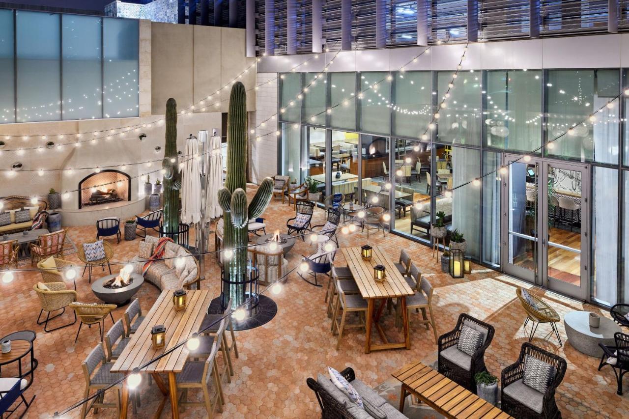 The Westin Phoenix Downtown Екстериор снимка