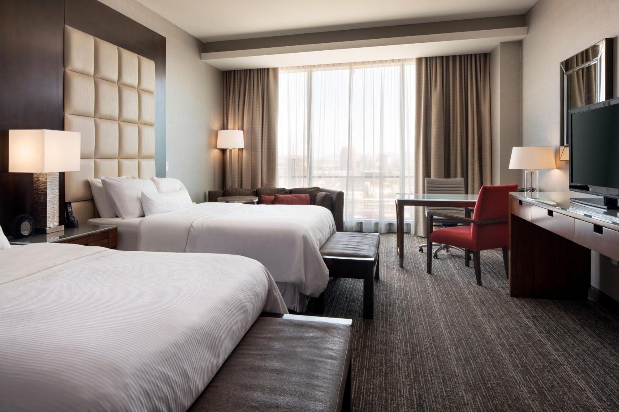 The Westin Phoenix Downtown Екстериор снимка