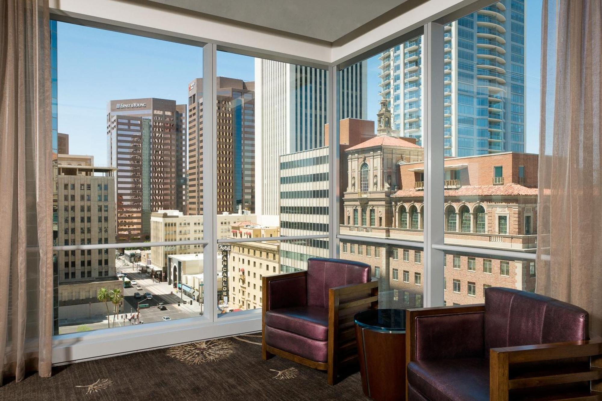 The Westin Phoenix Downtown Екстериор снимка