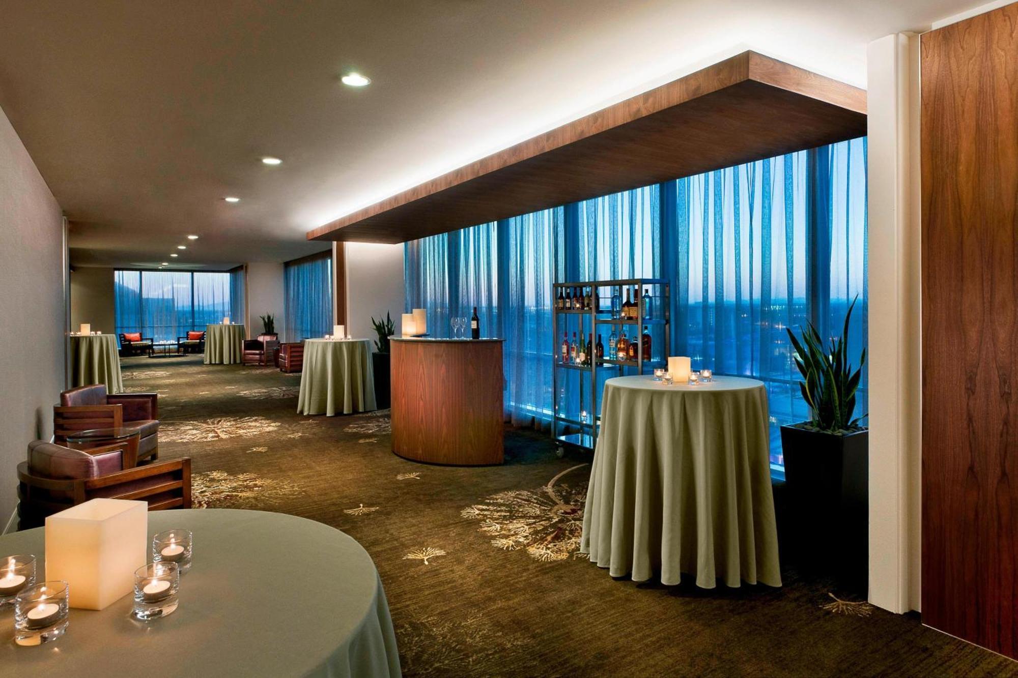 The Westin Phoenix Downtown Екстериор снимка