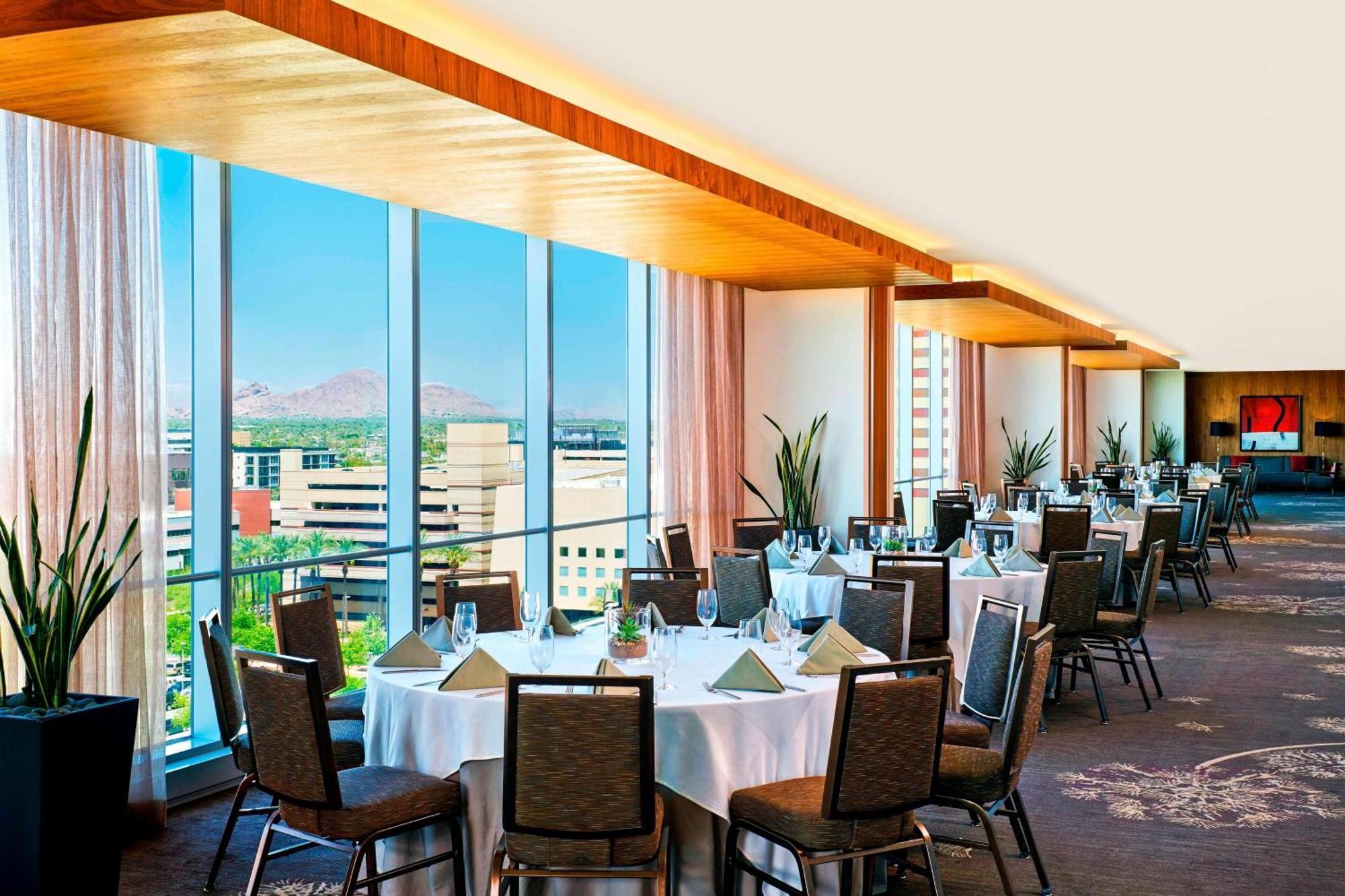 The Westin Phoenix Downtown Екстериор снимка
